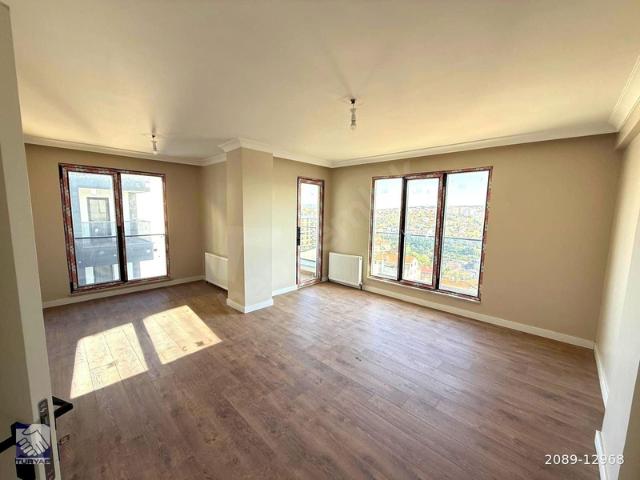 ÜSKÜDAR ÇENGELKÖY SİTEDE İSKANLI KREDİYE UYGUN 2+1 SATILIK DAİRE