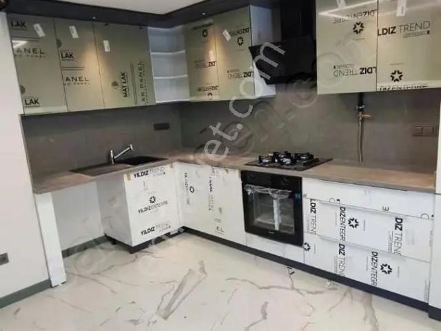 Üsküdar Çengelköy'de Site İçi Ferah Teraslı Satılık 4+1 Dubleks