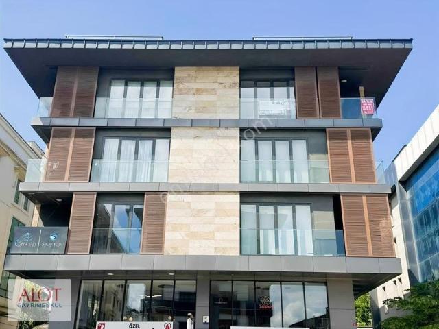 Üsküdar Güzeltepe Zübeyde Hanım Cd. Satılık Dubleks
