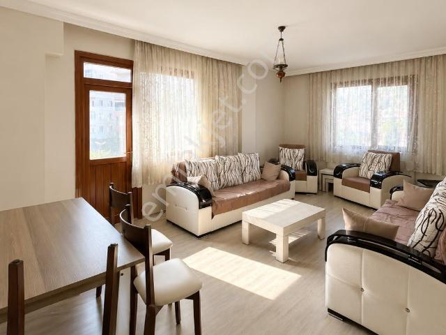 Üsküdar küçüksu'da Çocuk Köyü'ne Yakın 2+1 Kiralık Daire