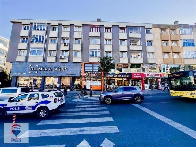 Üsküdar Kısıklı Mah Cadde Üzeri Geniş Kullanışlı Daire