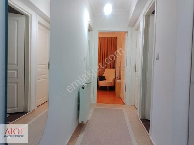 Üsküdar Kısıklı Otoparklı 2+1