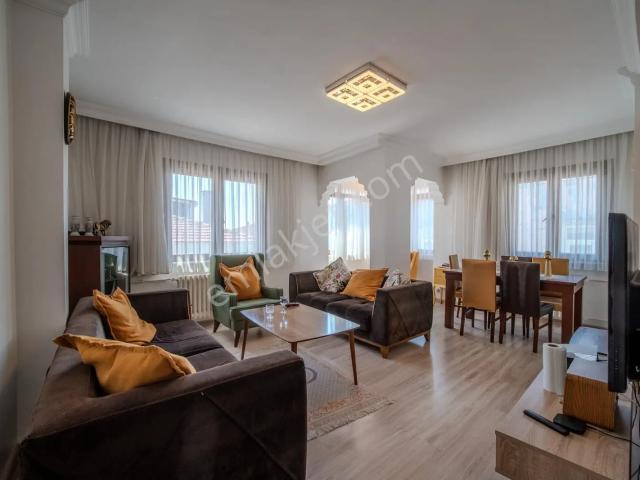 Üsküdar Kısıklı Satılık 3+1 Daire Dumankaya Sitesi M5 Metro
