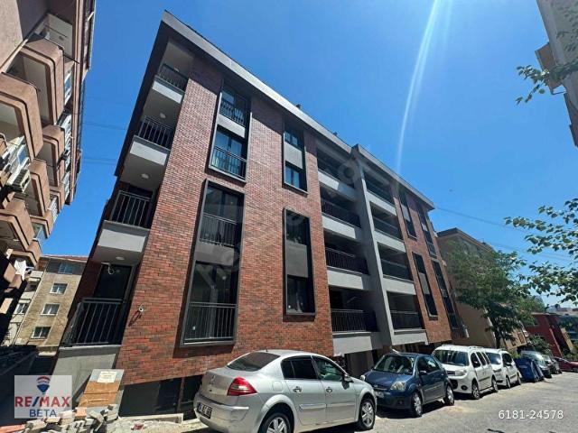 ÜSKÜDAR KISIKLI DA 3+1 SIFIR GENİŞ KİRALIK DAİRE
