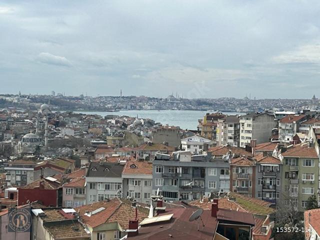 ÜSKÜDAR SULTANTEPE'DE 4+2 NET 240 M2 TERASLI LÜKS DUBLEKS DAİRE