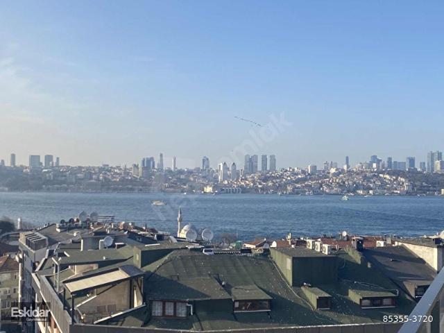 Eskidar'dan Sahile Yürüme Boğaz Manzaralı Teraslı 3+1