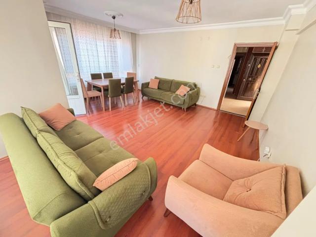 Üsküdar Salacak'ta Kiralık Eşyalı Ve Aydınlık 2+1 Daire