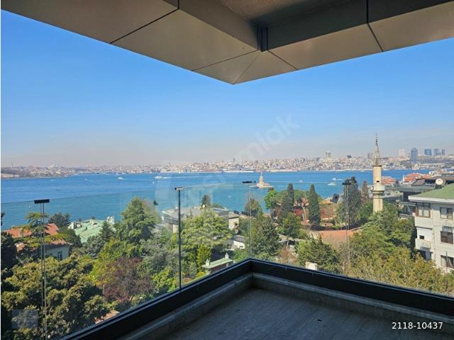 ÜSKÜDAR SALACAK'DA BOĞAZ KIZKULESİ VE TARİHİ YARIMADA MANZARALI YENİ BİNADA DUBLEKS
