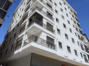 Üsküdar Setbaşı'nda Yeni Bina'da 2+1 SATILIK Daire