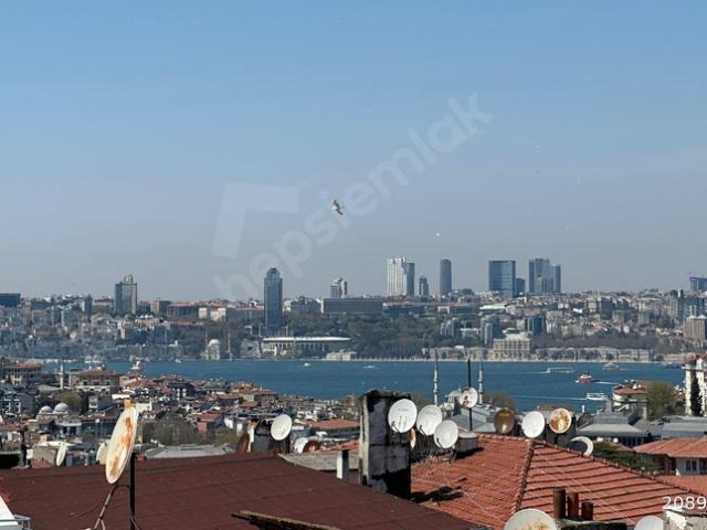 ÜSKÜDAR ZEYNEP KAMİL de DENİZ MANZARALI SATILIK DUBLEX