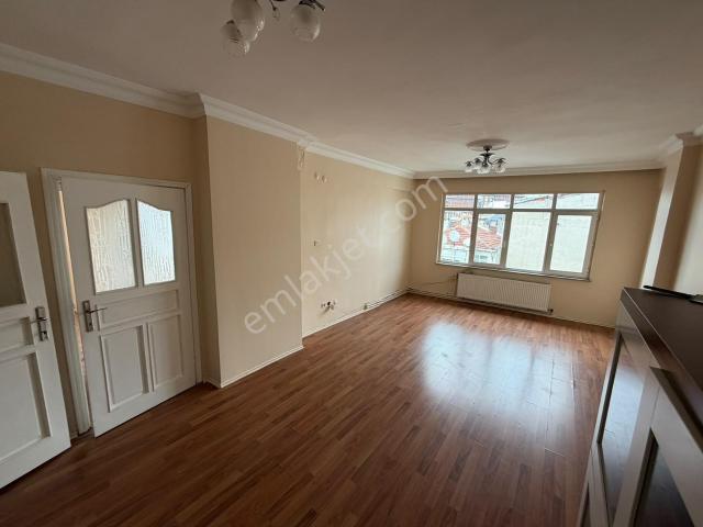 Üsküdar Zeynep Kamil'de Kiralık 2+1
