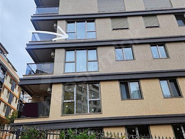 Üsküdar'da,2+1,Nev Çarşı Avm Yanı,Klimalı,Yeni Binada Satılık