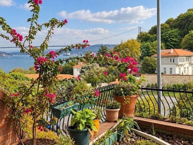Üsküdarda Boğaz Manzaralı 2+1 Kiralık Daire