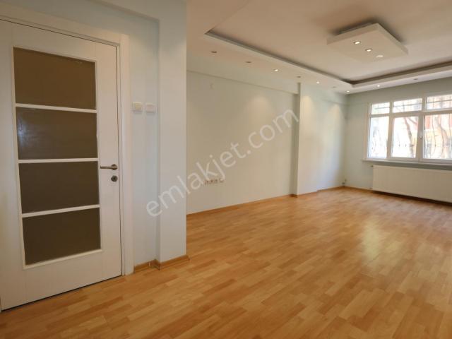 Üsküdar'da Satılık 3+1 Daire