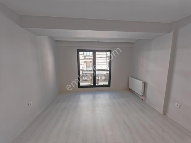 Üsküdar'da Satılık Tapu Masrafsız 2+1 Daire