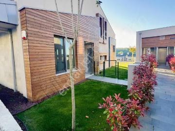 Uskumruköy Dekar Büyük Bahçeli Ferah 4.5+1 Kiralık Villa