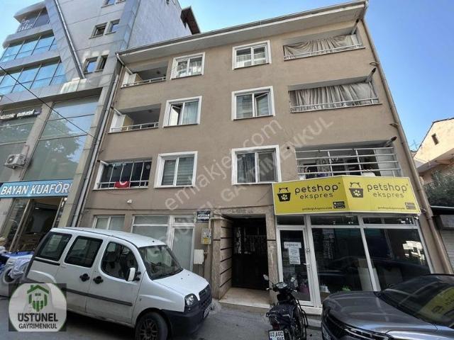 Üstünel'den Ayrı Mutfaklı Eşyasız Kiralık Daire