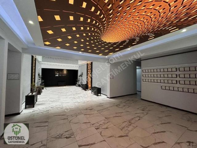 Üstünel'den Ara Kat Önü Açık Eşyalı 2+1 Kiralık Daire