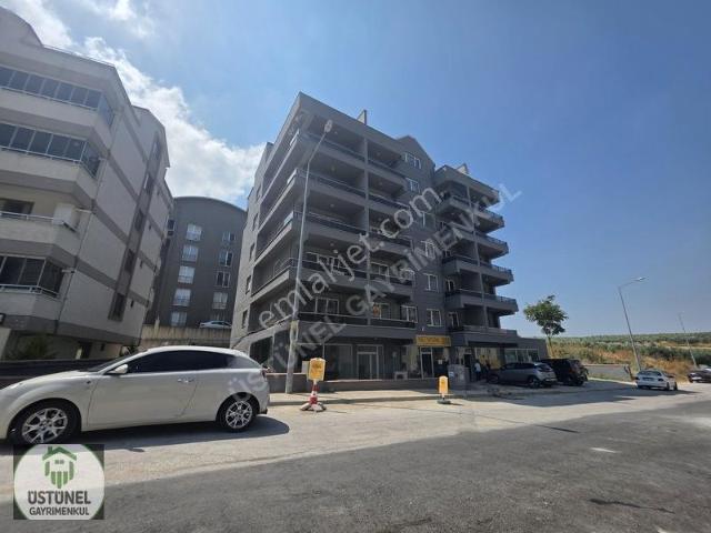 Üstünel'den Dumlupınar'da Aile Apt. Ayrı Mutfaklı | 150 M2 | 3+1