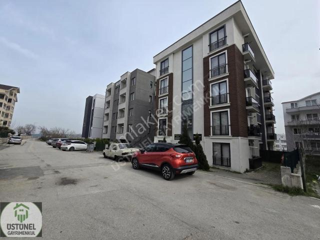 Üstünel'den Yeni Binada Ana Cadde Üzeri 2+1 Satılık Daire