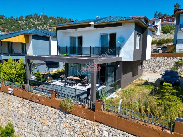 Üstünkentten Ayvagediğinde Site İçi Doğalgazlı 3+1 Dubleks Villa