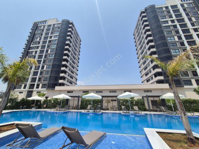 Üstünkent'ten Kerem Cebi Paradise'ta Kiralık 3+1 Modern Daire