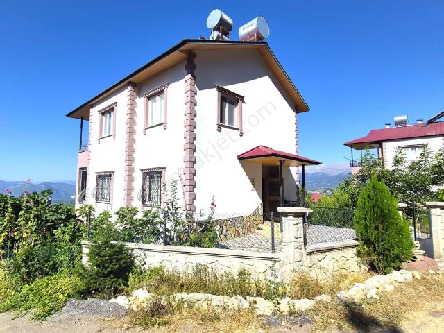 Üstünkent Çamlıyaylada Doğa Manzaralı Eşyalı 4+1 Dubleks Villa