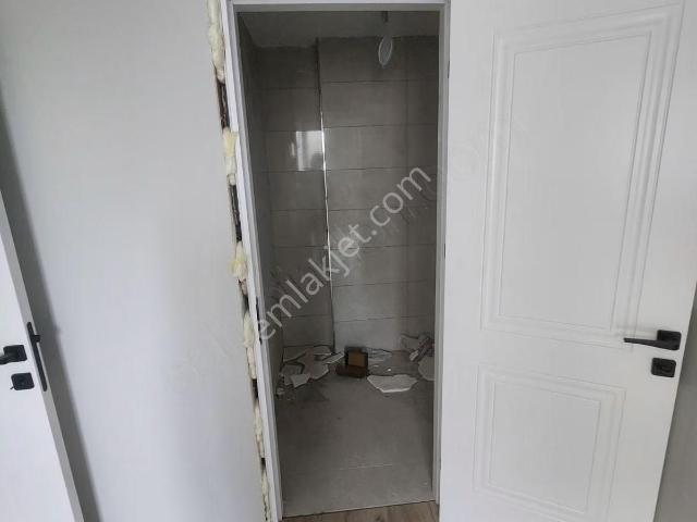 üst Kalite Malzeme* Metro Yanı Lüks Site İçi 3+1