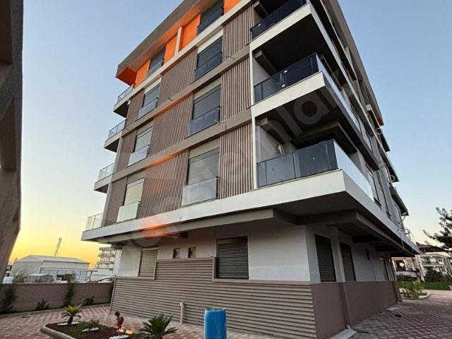 USTA GAYRİMENKUL'DEN SIFIR KİRALIK 2+1 HAVUZLU DAİRE