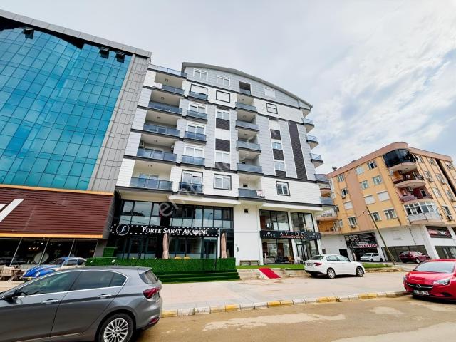 Usta Gayrimenkul'den Merkezi Konumda Sıfır Kiralık 2+1 Daireler