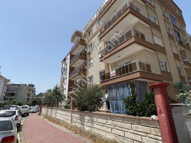 Usta Gayrimenkul'den Kiralık 3+1 Doğalgazlı Ebevyn Banyolu Daire