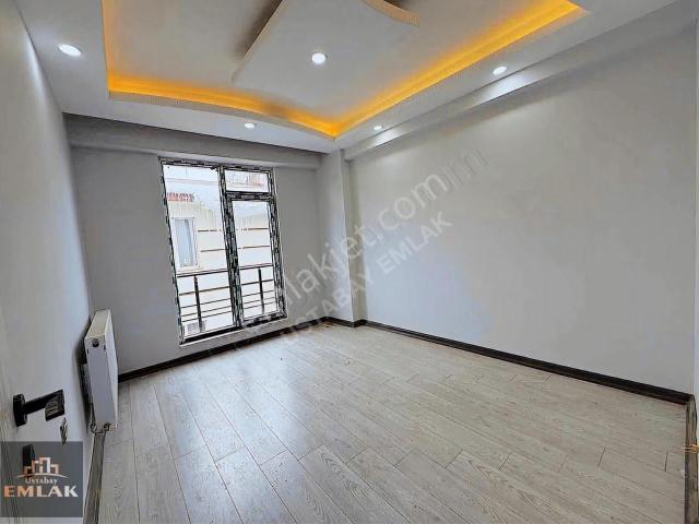 Ustabay 'dan Üniversite Karşısı Satılık Lüks 1+1 Daire 0 Yaş