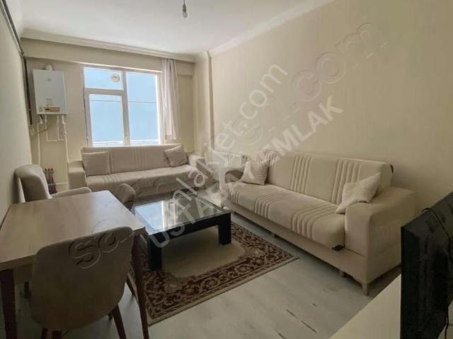 Ustabay Emlaktan Salı Pazarı Mevkinde Satılık 1+1