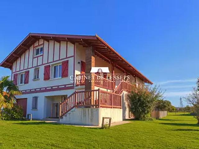Ustaritz 64480 Achat / Vente maison 7 pièces t7 parking