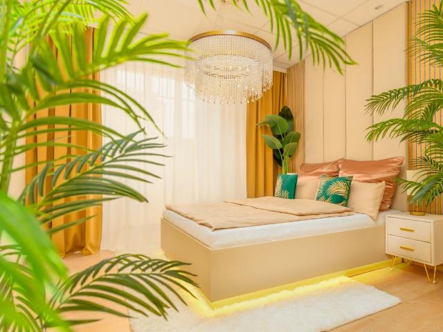Up to 10 people 106 sqm designer apartment, prime location, 1 free parking space, Dresden Amsterdam Apartments for Rent