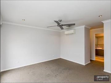 UPMARKET FOUR BEDROOM FAMILY HOME IN THE HEART OF LANDSDALE !