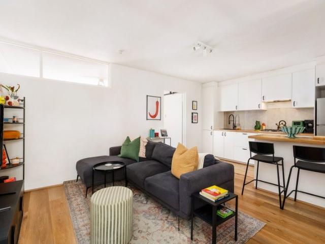 Updated one bedder in boutique brick building