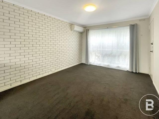 UPDATED ONE BEDROOM UNIT IN SOUGHT AFTER LOCATION
