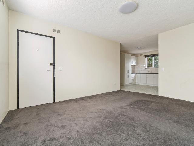 Updated Apartment, Prime Location