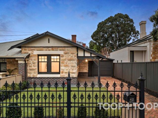 UPDATED CHARACTER LIVING IN A SOUGHT AFTER PARKSIDE POCKET
