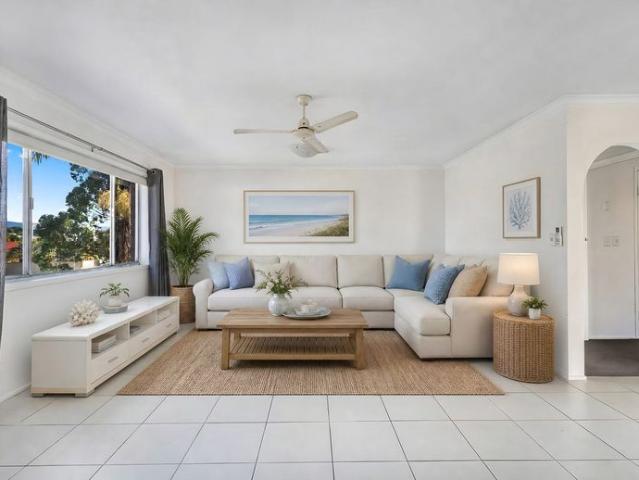 Updated Coastal Living in the Heart of Palm Beach