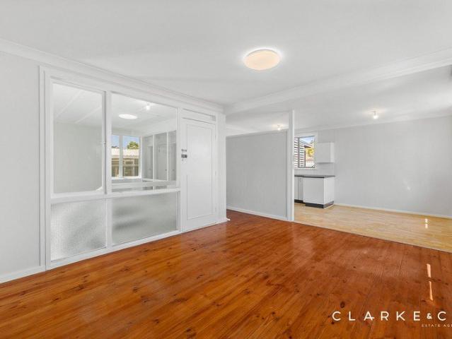 UPDATED COMFORT ON A LEVEL 556.4SQM APPROX. BLOCK!