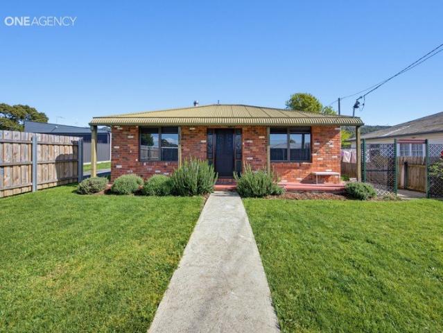 Updated, Comfortable & Convenient!