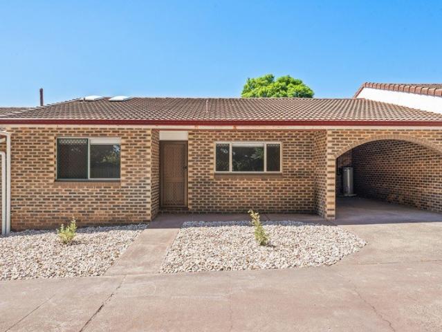 Updated & Convenient East Toowoomba Living!