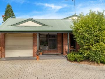 Glandore, Adelaide, South Australia - Equipped kitchen