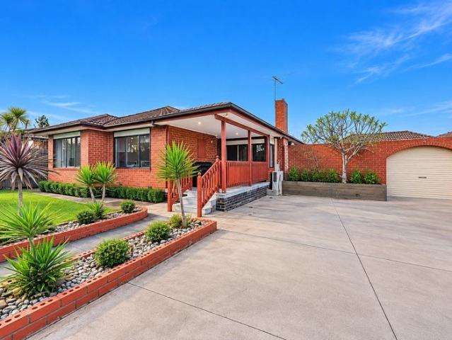 Updated Family Home on 546m² approx. Close to shops