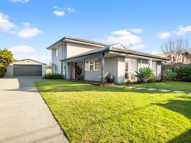 Updated family home close to all amenities!