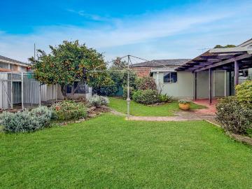 Updated Family Home In Convenient Pocket