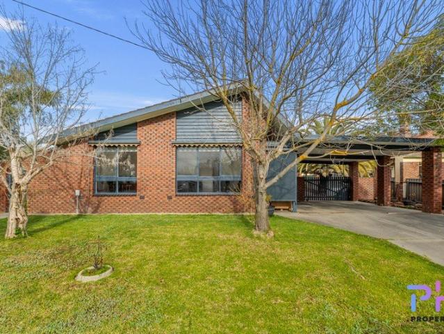 UPDATED FAMILY HOME WITH POOL, STUDIO AND SOLAR!
