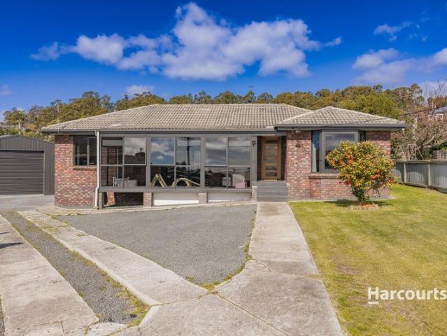 Updated Family Living in a Quiet Somerset Setting